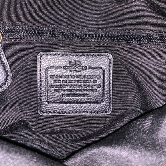 Coach crossbody bag with signature pattern NWOT - Picture 4 of 4